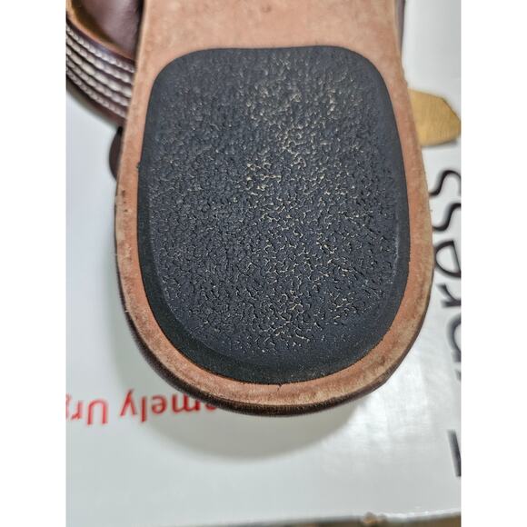 OluKai Brown Leather Thong Sandals Beach Hawaii Boho  8 - Picture 9 of 10